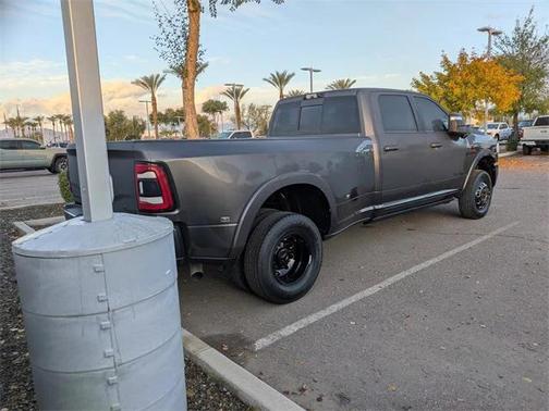 2023 RAM 3500 Limited Crew Cab 4x4 8' Box