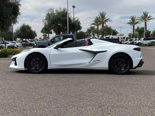 Arctic White 2024 Chevrolet Corvette Z06