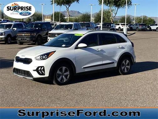 2022 Kia Niro LX