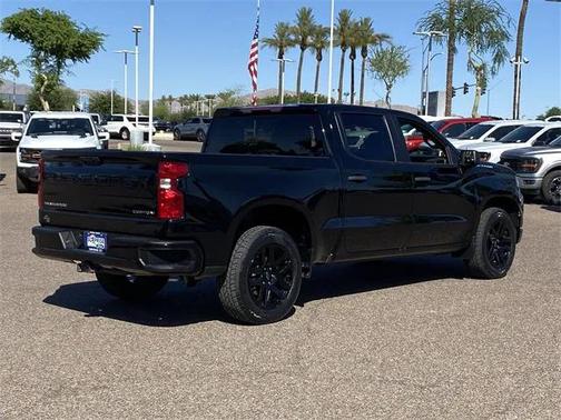 2023 Chevrolet Silverado 1500 Custom