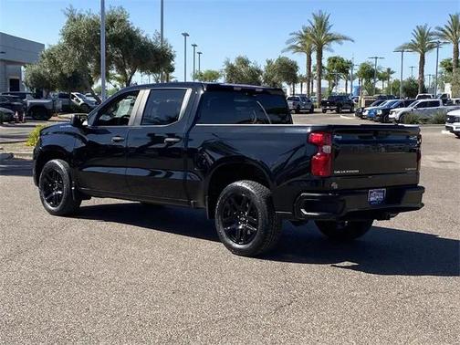 2023 Chevrolet Silverado 1500 Custom