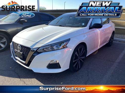 Glacier White 2021 Nissan Altima SR FWD