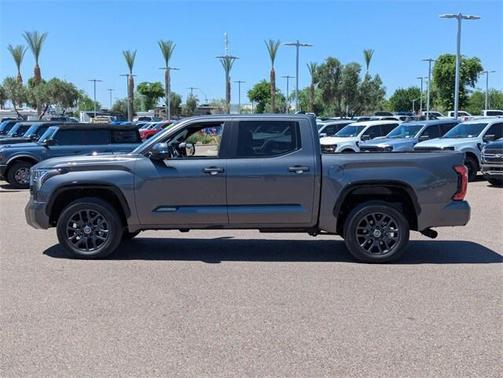 2024 Toyota Tundra Hybrid Platinum