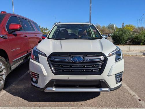 Crystal White Pearl 2023 Subaru Forester Touring