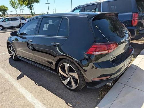2018 Volkswagen Golf GTI 2.0T S 4-Door