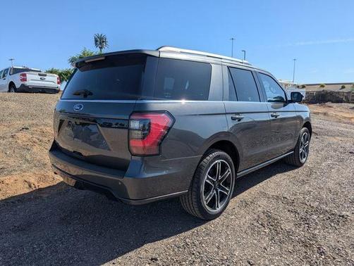 Magnetic Metallic 2021 Ford Expedition Limited
