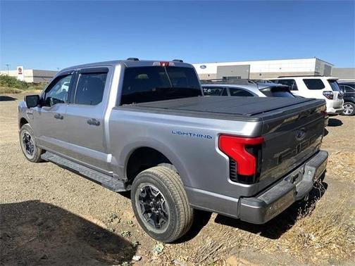 2022 Ford F-150 Lightning XLT
