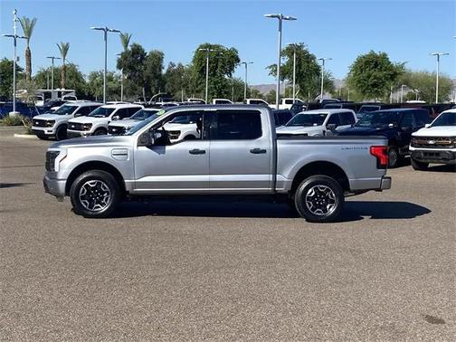 2022 Ford F-150 Lightning XLT