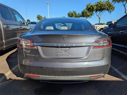 2016 Tesla Model S P90D