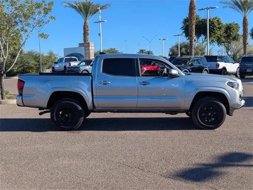 2022 Toyota Tacoma SR5
