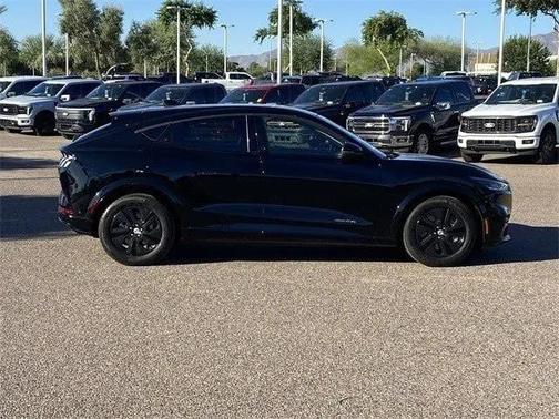 2022 Ford Mustang Mach-E California Route 1