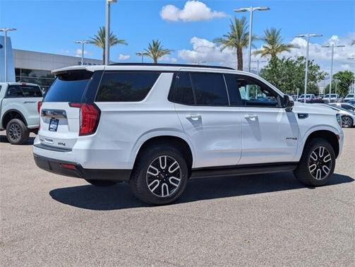 2021 GMC Yukon 4WD AT4