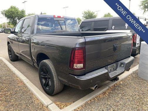 Granite Crystal Metallic Clearcoat 2018 RAM 1500 Sport