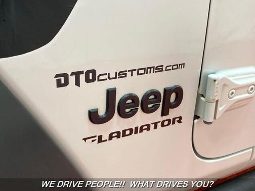 Photo 5 of 41 of 2020 Jeep Gladiator Sport