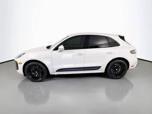 Chalk 2023 Porsche Macan