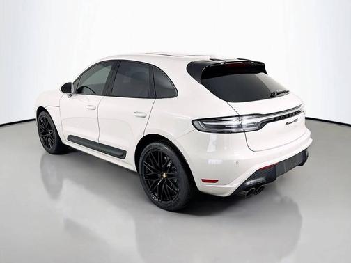 2023 Porsche Macan 