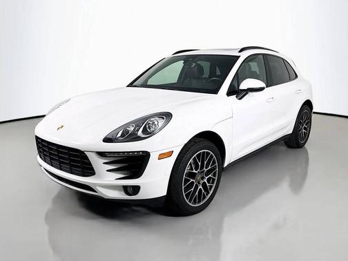 White 2018 Porsche Macan