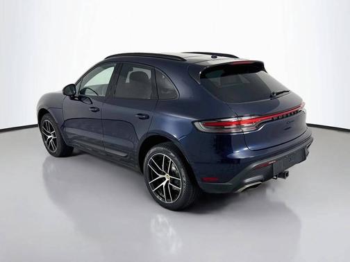 Night Blue Metallic 2023 Porsche Macan