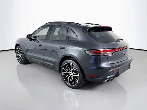 Vulcano Gray Metallic 2024 Porsche Macan