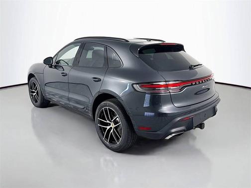 2025 Porsche Macan 