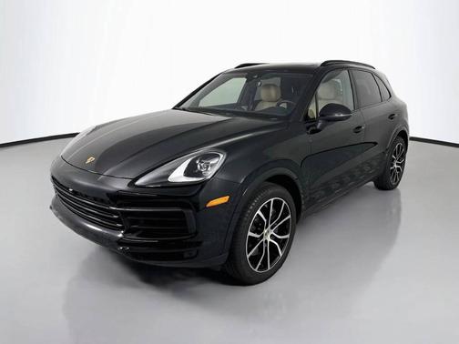 Chromitblack Metallic 2023 Porsche Cayenne