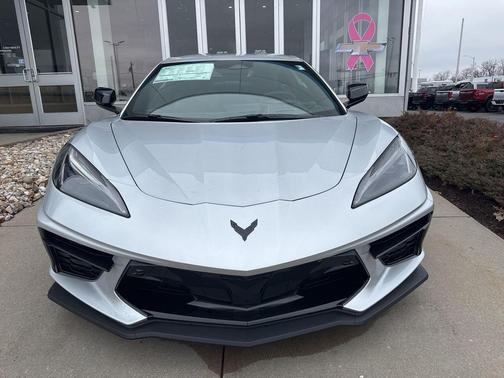 2026 Chevrolet Corvette Stingray w/2LT