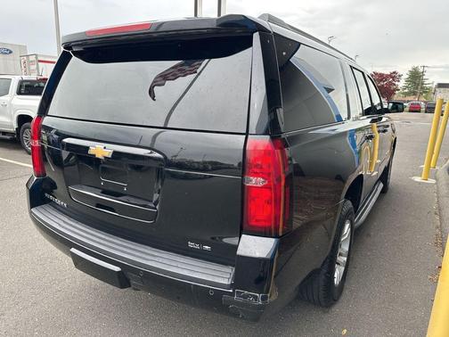 Black 2018 Chevrolet Suburban LT