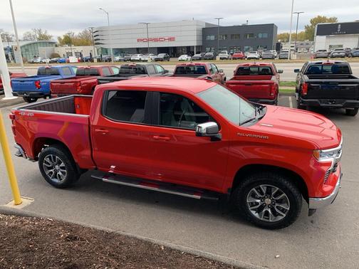 2026 Chevrolet Silverado 1500 LT