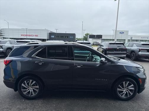 2022 Chevrolet Equinox Premier w/1LZ