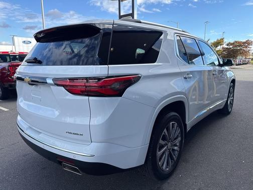 2022 Chevrolet Traverse Premier