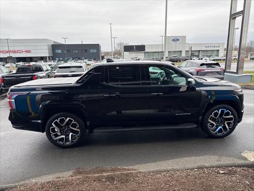 2024 Chevrolet Silverado EV First-Edition RST 4WD