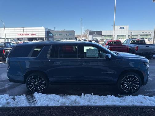 Lakeshore Blue 2026 Chevrolet Suburban High Country, 4WD