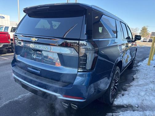 Lakeshore Blue 2026 Chevrolet Suburban High Country, 4WD