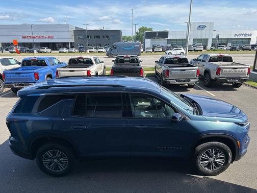 Lakeshore Blue 2026 Chevrolet Traverse LT