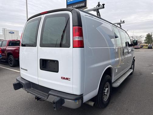 2017 GMC Savana 2500 Work Van