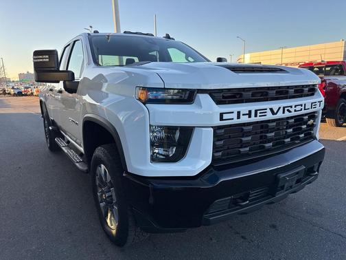 2022 Chevrolet Silverado 2500 Custom