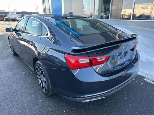 2022 Chevrolet Malibu FWD RS