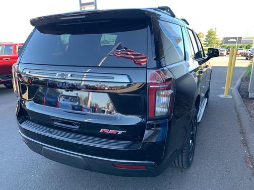 2022 Chevrolet Tahoe 4WD RST