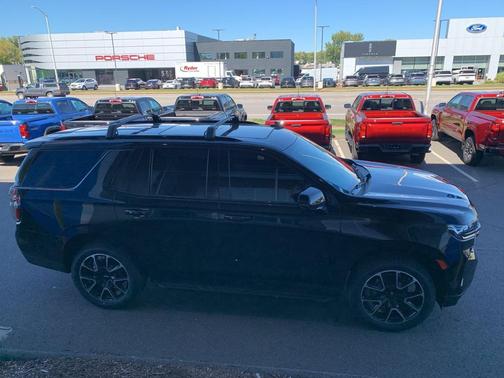 2022 Chevrolet Tahoe 4WD RST