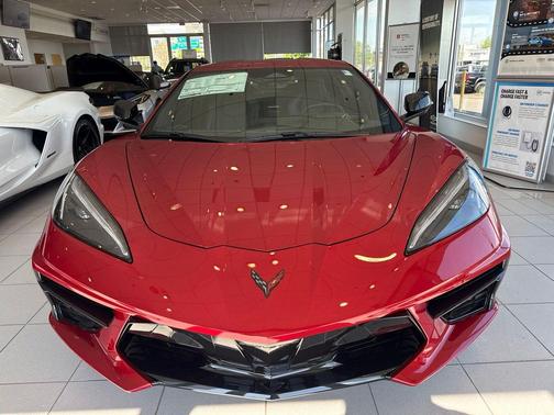 Red Mist Metallic Tintcoat 2026 Chevrolet Corvette Stingray w/1LT