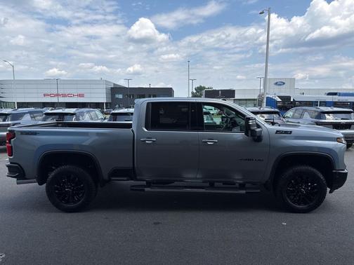 2025 Chevrolet Silverado 3500 LTZ