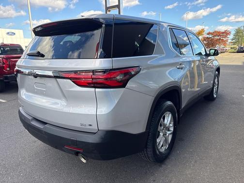 2022 Chevrolet Traverse LS