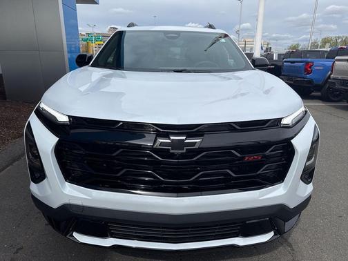 Polar White Tricoat 2026 Chevrolet Equinox AWD RS