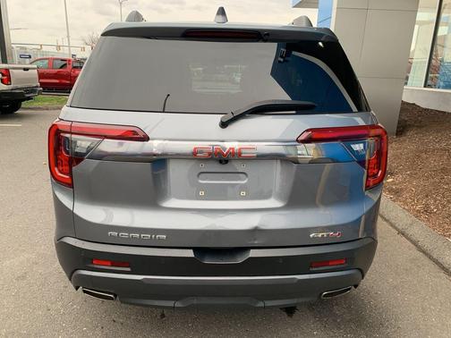 2021 GMC Acadia AWD AT4