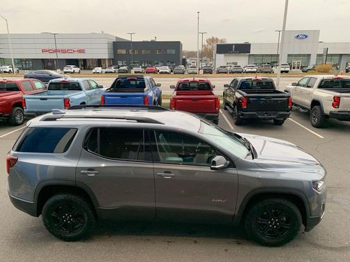 2021 GMC Acadia AWD AT4