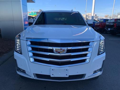 2017 Cadillac Escalade ESV Standard