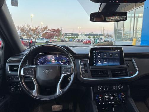 2022 Chevrolet Suburban 4WD Z71