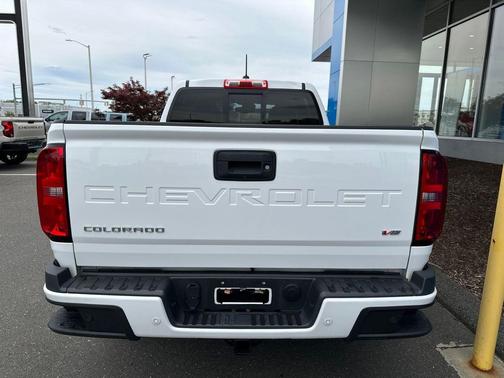 Summit White 2022 Chevrolet Colorado Z71