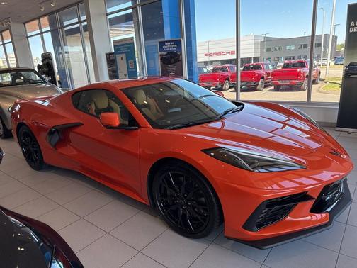 2025 Chevrolet Corvette Stingray w/2LT