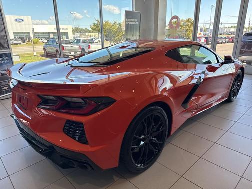 2025 Chevrolet Corvette Stingray w/2LT